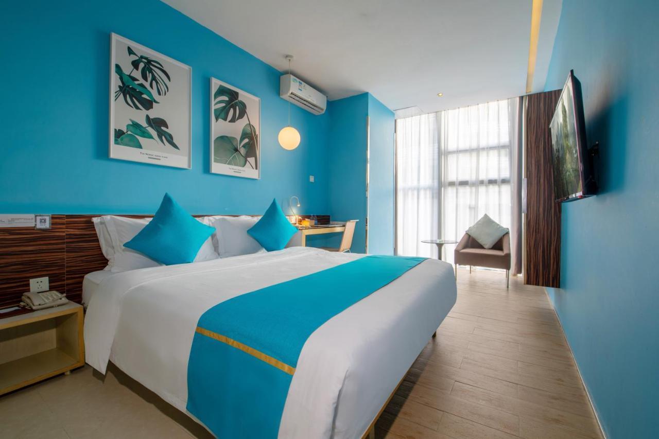 Deluxe Queen Room